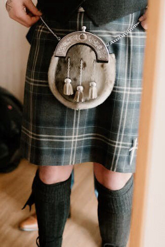 Man wearing a traditional kilt