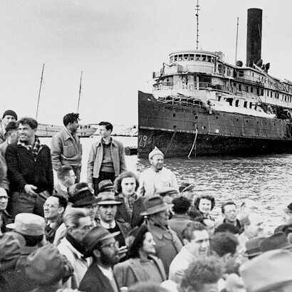 During 1945 to 1947, under British rule, efforts were made to suppress the Zionist movement by restricting the immigration of Holocaust survivors and opposing the establishment of a Jewish settlement in the region