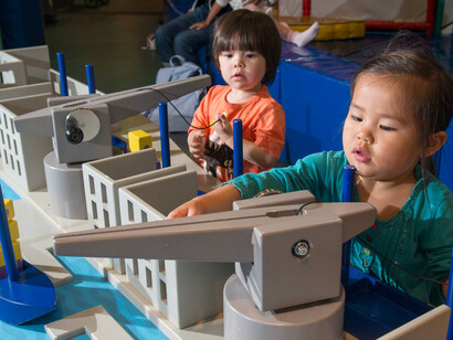 Mudlarks. Courtesy of Museum of London Docklands