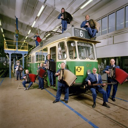 Tuomo Manninen, HKL:n harmonikkaorkesteri, Helsinki 1996. Courtesy of The Finnish Museum of Photography