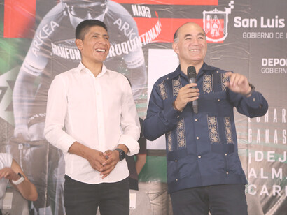 Nairo Quintana y el presidente municipal de San Luis Potosí, Enrique Galindo. Foto: Abraham Revilla