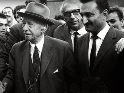 İsmet İnönü and Bülent Ecevit were two prominent Turkish politicians who played significant roles in shaping the country's political history