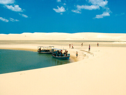 Vista área da praia de Galinhos no estado do Rio Grande do Norte, Brasil