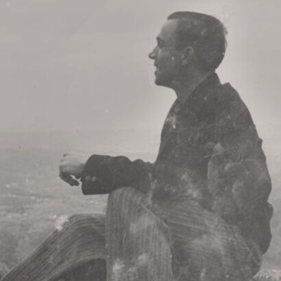 Miguel Hernández, con tan solo veinte años, obtuvo el primer y único premio literario de su vida concedido por la Sociedad Artística del Orfeón Ilicitano