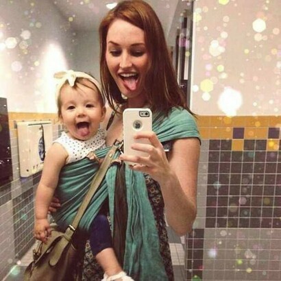 Madre e hija se lo pasan pipan