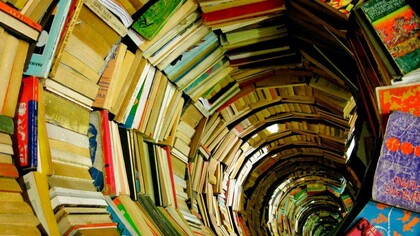 Túnel de livros