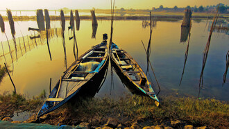Boats on Lake Chilika © Karthik Janakiraman