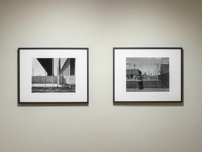 Baldwin Lee, New York (1975–1979), exhibition view. Courtesy of Howard Greenberg Gallery