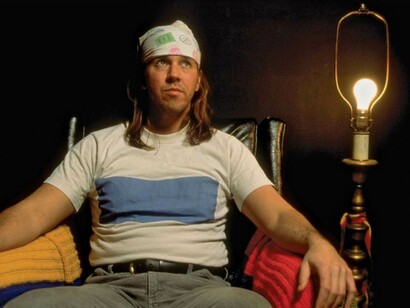 David Foster Wallace. Al di là delle considerazioni sulla lunghezza del testo e sulla maniacalità dei personaggi, l’aspetto che risulta più sorprendente è la grande dedizione per la descrizione di cose apparentemente inutili