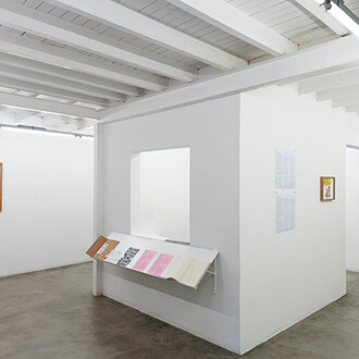 Forget the crisis, Go To Work! Courtesy of Galeria Vermelho