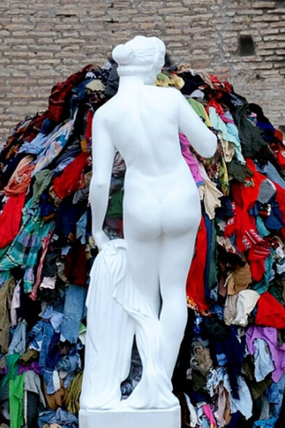 Michelangelo Pistoletto. 'Venere degli stracci'