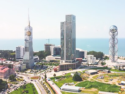 Perched along the Black Sea, Batumi stands as a captivating Georgian resort city, inviting visitors with its picturesque charm and breathtaking coastal views