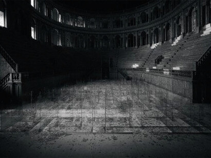 Claudio Parmiggiani, Teatro dell'arte e della guerra, Teatro Farnese, Parma, 2006, ph. Claudio Abate