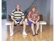 Duane Hanson, Old Couple on a Bench, 1994 Bronze, polychromed with oil, mixed media with accessories © The Estate of Duane Hanson, Courtesy the Estate of Duane Hanson and Gagosian Gallery 