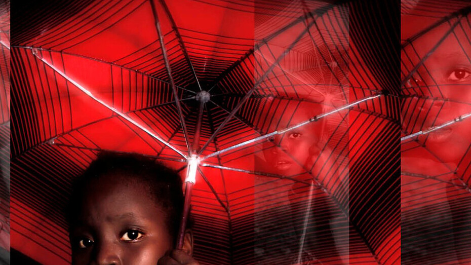 Sheila McKinnon, Born Invisible © Sheila McKinnon