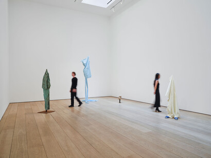 Erwin Wurm, Double dream, exhibition view. Courtesy of Lehmann Maupin