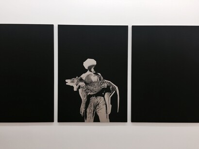João Vilhena, Lettre Rayée, 2017, pierre noire on grey cardboard, Triptych, 140 x 303 cm. Courtesy Galerie Alberta Pane.