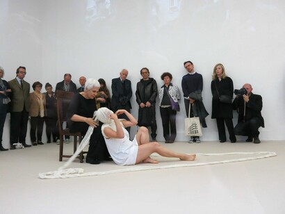 Anna Maria Maiolino, In Atto