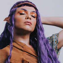 A artista Potyguara Bardo tem 28 anos e é natural de Natal, Rio Grande do Norte, Brasil