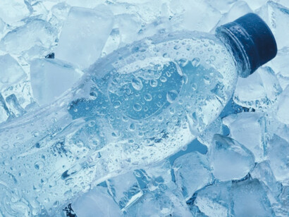 Frozen water bottles can be used as icepacks too