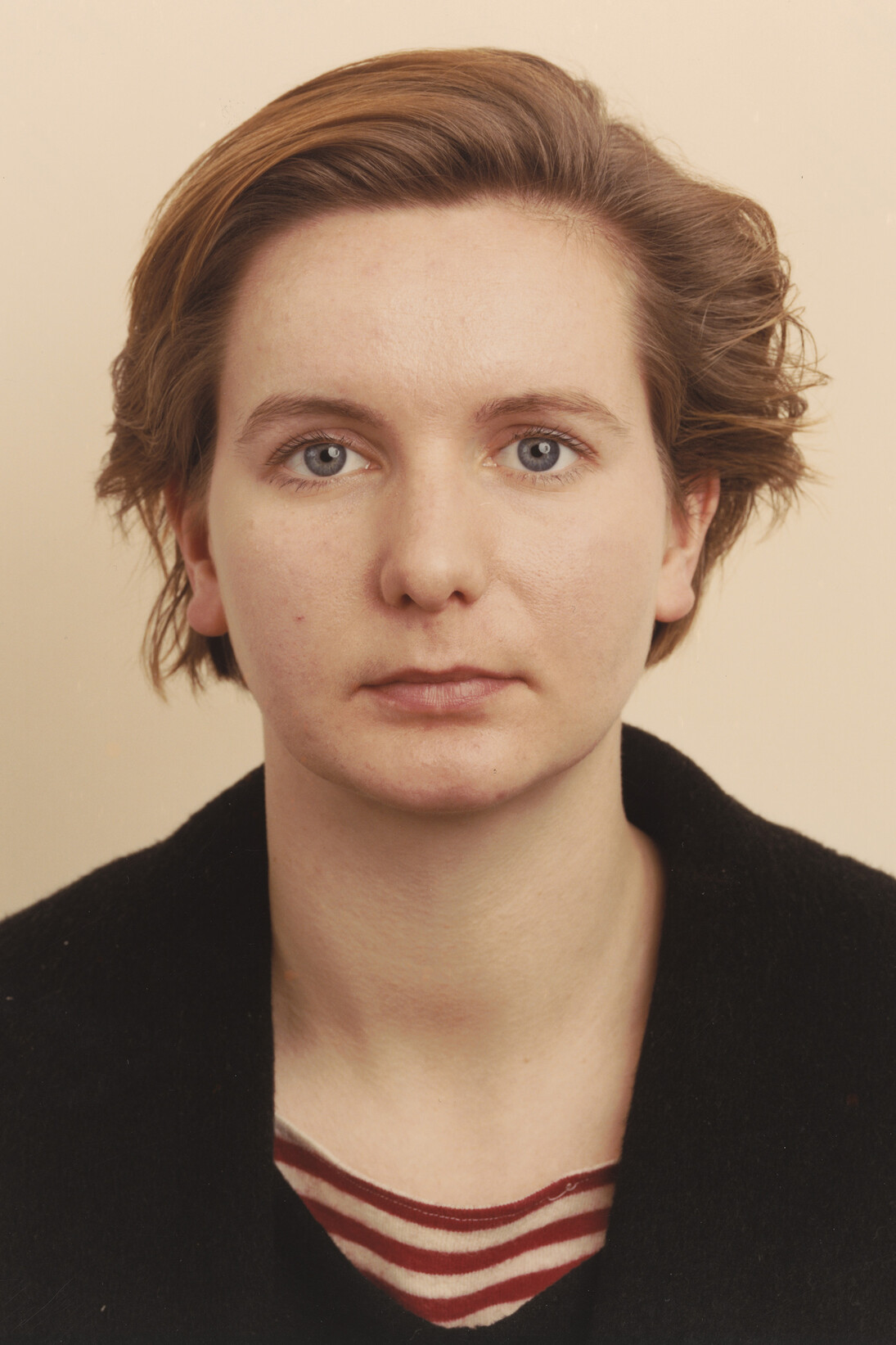 Thomas Ruff, Untitled Portrait, 1981-1986, Courtesy The Walther Collection and David Zwirner Gallery