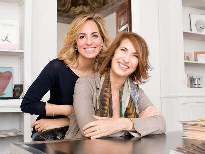 La fotografa Marianna Santoni e la giornalista
Francesca Joppolo. Photo: Fabio Lupparelli del team di Marianna Santoni.
