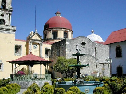 Mineral del Chico. Hidalgo, México. Plaza en el centro urbano