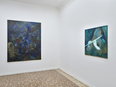 Varios artisti, Black bile and sunflowers, vista della mostra. Per gentile concessione di The Address