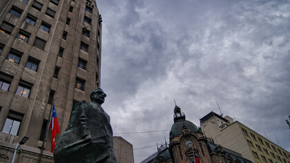 Barrio cívico, ex Intendencia y Ministerio de Justicia y Derechos Humanos. Monumento a Salvador Allende Gossens, calle Morande 93, Santiago, Chile