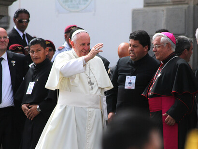 La campaña de la historia de la Santa Fe Católica en América del Sur es una historia de encuentros, aprendizajes y transformaciones, tanto individuales como colectivas, en la que la fe se convierte en un vehículo para la comprensión mutua. Papa Francisco, 2015, El Quinche, Pichincha, Ecuador