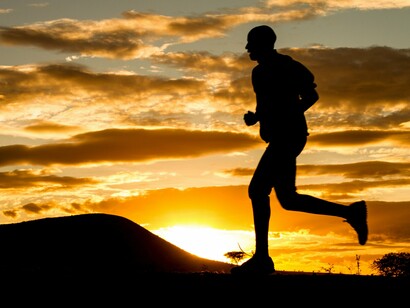 Corriendo al atardecer