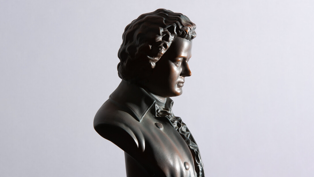 Ludwig van Beethoven, riconosciuto come uno dei più grandi compositori della tradizione classica occidentale