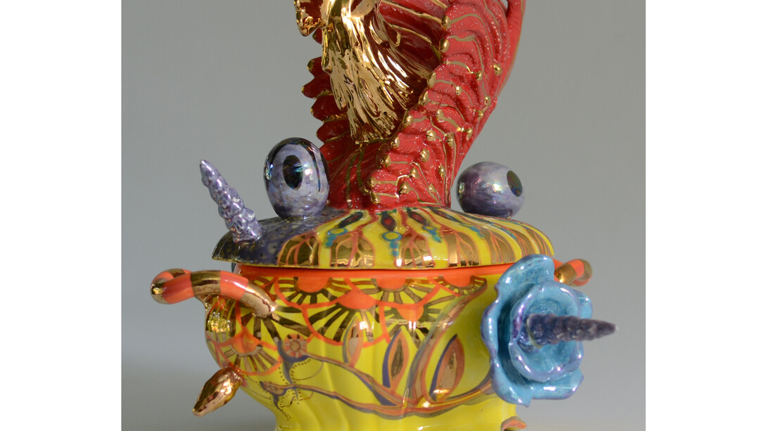Nicolás Leiva, Under fire III, Majolica and Mixed Media, 2013