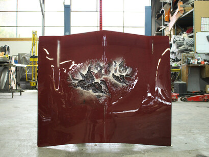 Maxime Lamarche,Vue de accident de surface 1, 125x115x110cm, 2015, fibre de verre, résine polyester, peinture metallisée, vernis brillant