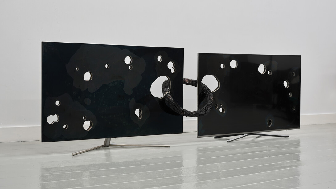 Filipp Grouvnob and Rodrigo Red Sandoval, Out of time. Courtesy of Josilda da Conceição 