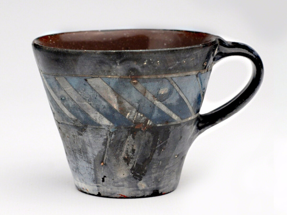 Maggie Finlayson, Mugs with Horizontal Lines, 2016. Courtesy of Jane Hartsook Gallery