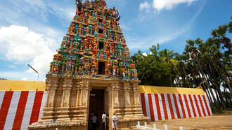 Entrance in the temple of Tuticorin, Source: Spice Flair