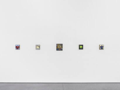 Ara Méndez Murillo, Mina Enowaki et Nancy Moreno, vue de l'exposition. Avec l'aimable autorisation de la Whitehouse Gallery