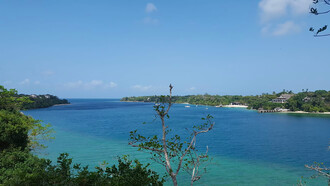 Tsavo. Il y a des pays où l'on s'interroge sans cesse, où l'on intériorise et remet tout en question