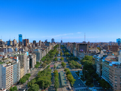 Buenos Aires in the bright daylight, symbolising the artistic spirit that used to drive the New Argentine Cinema movement