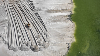 Phosphor Tailings Pond #4, Near Lakeland, Florida, USA 2012 © Edward Burtynsky, courtesy Admira Photography, Milan / Nicholas Metivier Gallery, Toronto