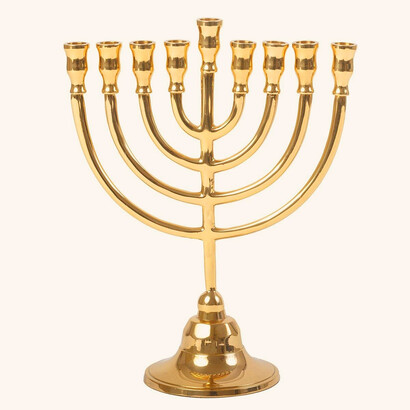 La menorá es el candelabro o lámpara de aceite de siete brazos propia de la cultura hebrea, descrita en la Biblia en el libro del Éxodo