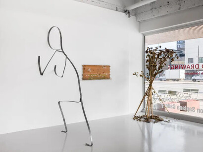 Hannah Heilmann, Red drawings, exhibition view. Courtesy of Wilson Saplana Gallery