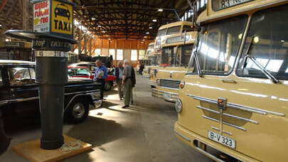 Municipal transport and services. Courtesy of German Museum of Technology