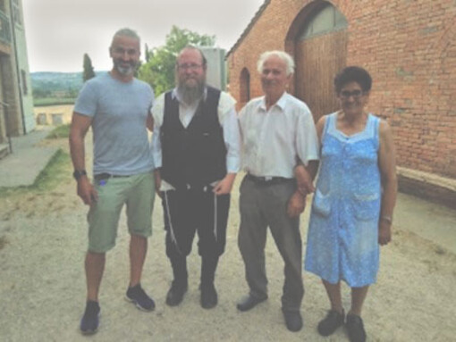 The Del Buono Family with Rabbi Padwa of London Kosher Certification, KLBD