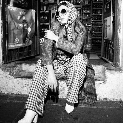 A nobreza era o exemplo maior do que a classe burguesa sonhava em possuir: chapéus, adornos, vestidos com camadas e mais camadas