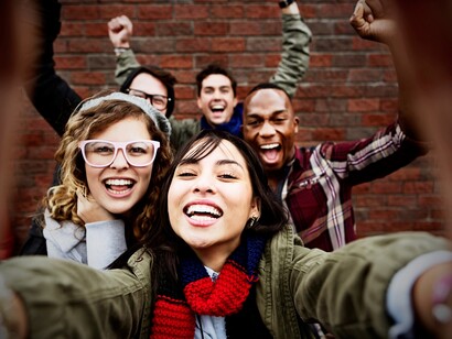 Grupo de amigos treintañeros