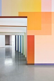 Inspirado em um livro com páginas em branco a ser preenchido, Fábio Novembre ocupou os espaços do Triennale Design Museum em MIlan