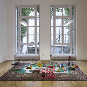 Arbeiten Gehen. Courtesy of Jahn und Jahn Gallery