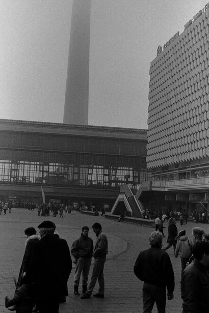 Seiichi Furuya, Berlin-Ost/West-Berlin 1985-87. Courtesy of Galerie Thomas Fischer